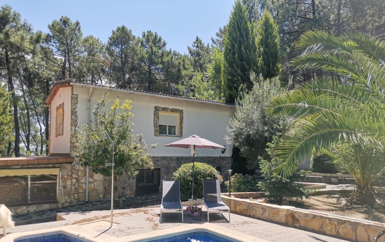 Bonita Casa En El Bosque - El Tiemblo Villa Kültér fotó